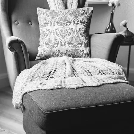 Gemuetliche 144qm Altbauwohnung In Am Hbf