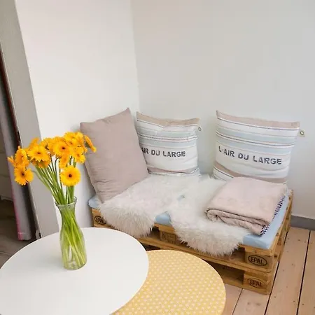 Gemuetliche 144qm Altbauwohnung In Am Hbf Apartman *