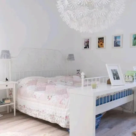 Apartman Gemuetliche 144qm Altbauwohnung In Am Hbf