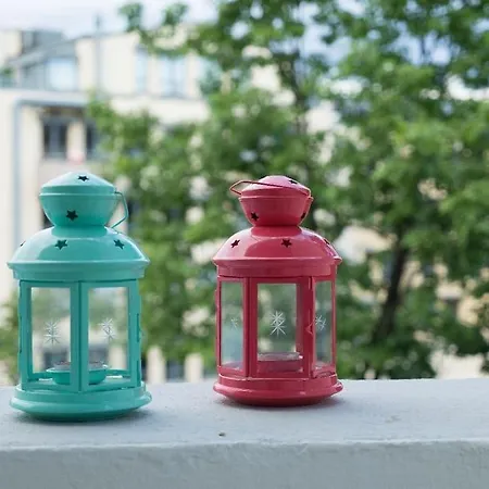 Gemuetliche 144qm Altbauwohnung In Am Hbf *