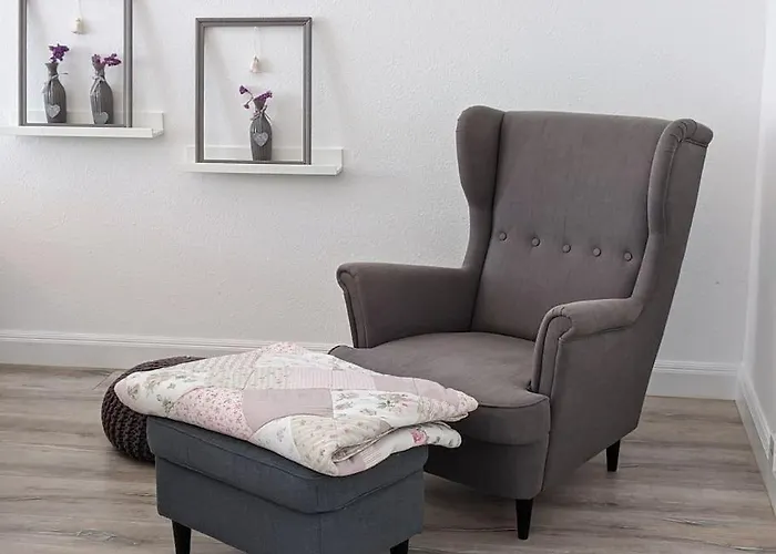 Gemuetliche 144qm Altbauwohnung In Am Hbf * Кобленц