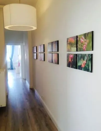 Апартаменты Gemuetliche 144qm Altbauwohnung In Am Hbf *