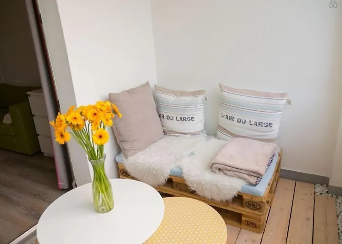 Gemuetliche 144qm Altbauwohnung In Am Hbf Διαμέρισμα *