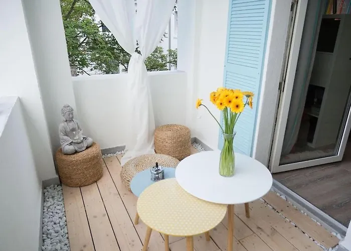 Gemuetliche 144qm Altbauwohnung In Am Hbf